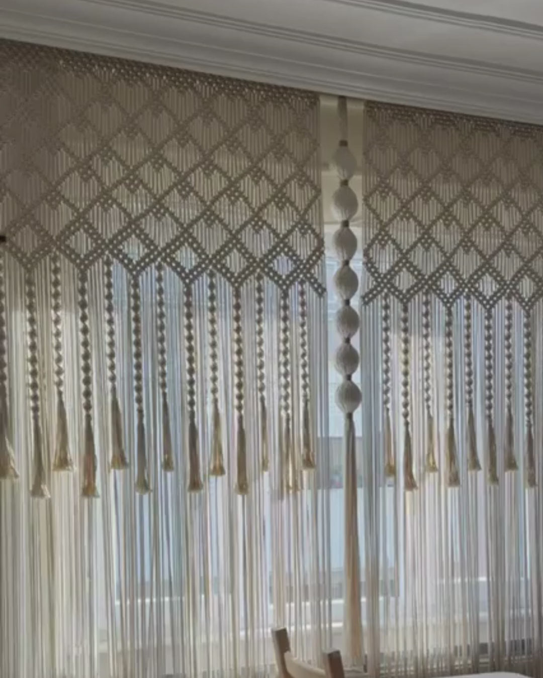 El Yapımı Desenli Makrome Perde – Pencere, Merdiven ve Oda Bölücü İçin Dekoratif Boho Tasarım